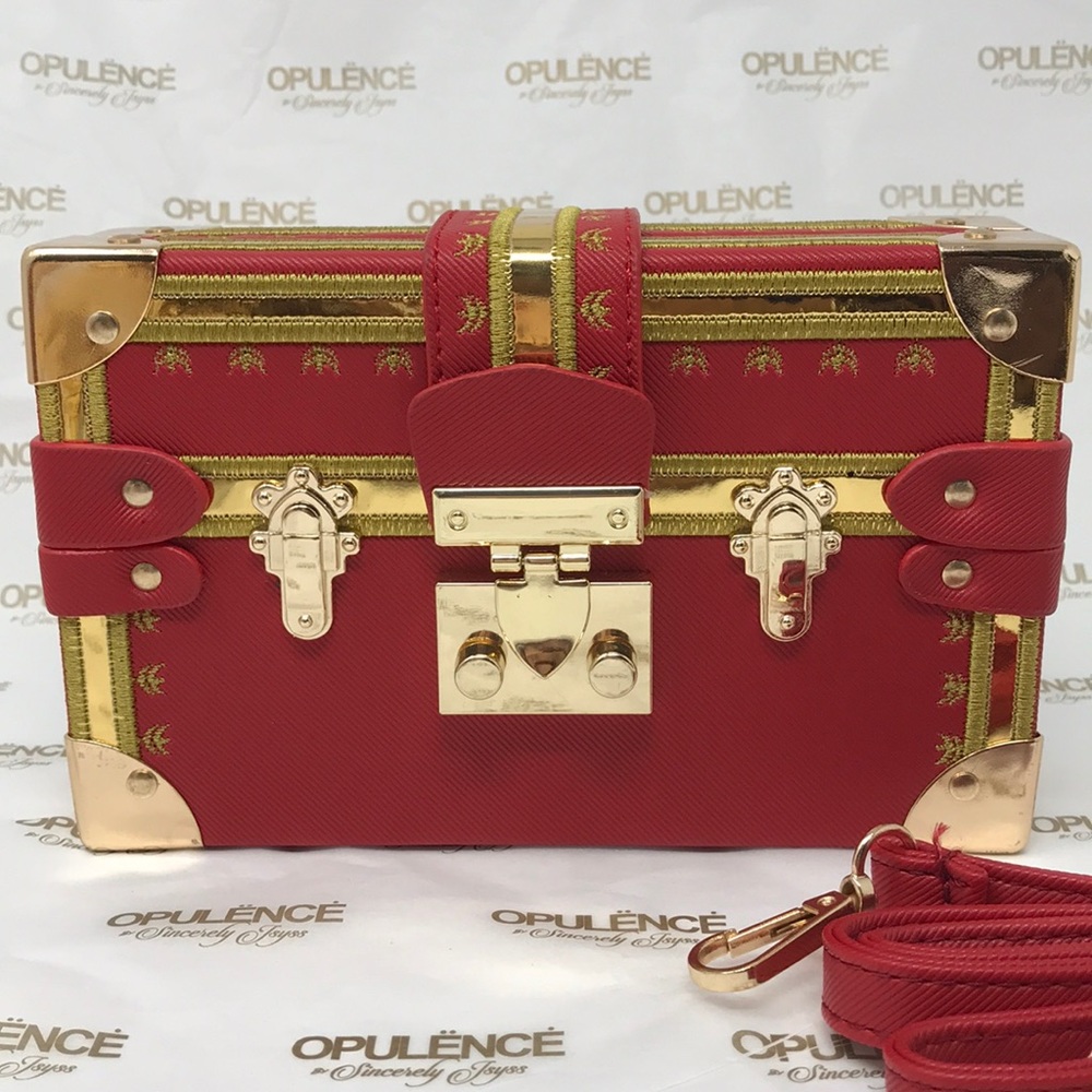 Savage Box Clutch -Red